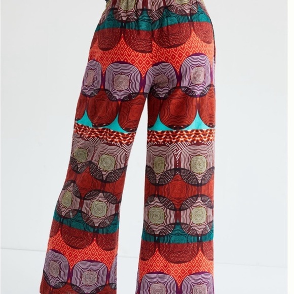 Anthropologie Maeve cotton Pull-on Wide-leg Pants. Red Aztec print.‎ Size XS. - Picture 4 of 10